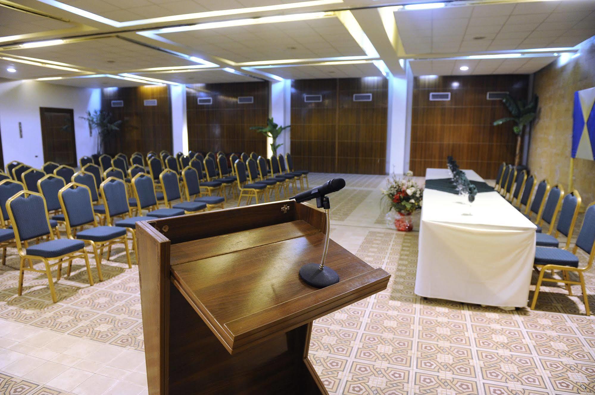 Riviera Royal Hotel Conakry Kültér fotó